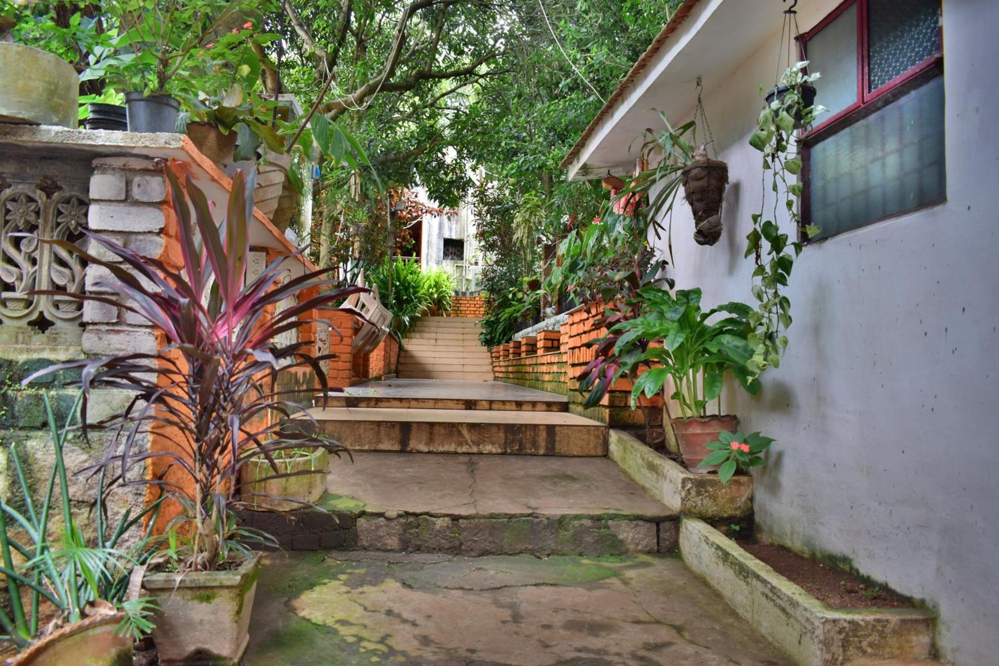 Silent Waters Resorts Yelagiri Exterior foto